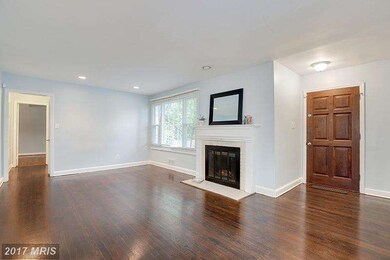 4909 Cushing Dr, Kensington, MD 20895 - photo 2