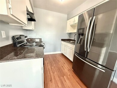 1458 Silver Mesa Cir unit 4, Las Vegas, NV 89169 - photo 4