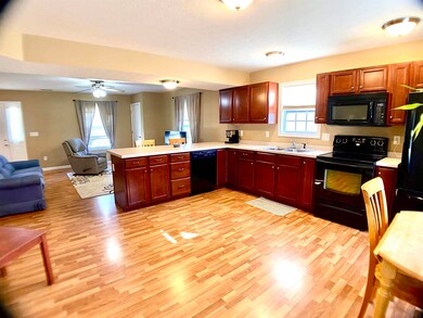 1250 W Adams Hill Cir unit 401, Bloomington, IN 47403 - photo 6