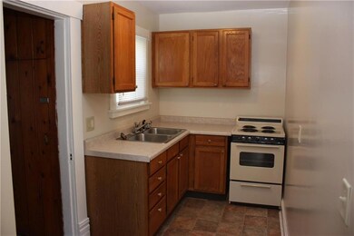 3904 12th St, Des Moines, IA 50313 - photo 4