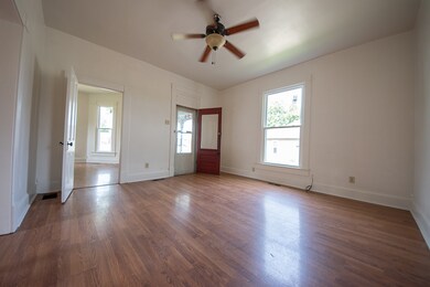 311 N Grant St, Edinburgh, IN 46124 - photo 2