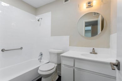 2810 Dorchester Dr unit 13, Oklahoma City, OK 73120 - photo 7