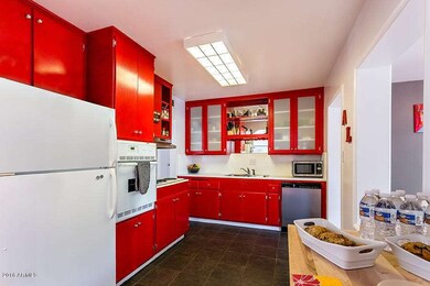 Spcaious Kitchen