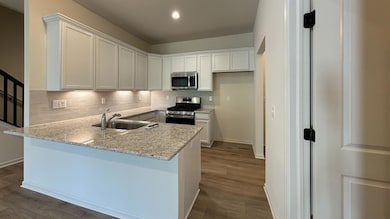 4268 Plum Village Cir unit 38, Monroe, MI 48161 - photo 3