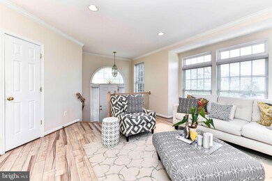 42704 Rolling Rock Square, Chantilly, VA 20152 - photo 4