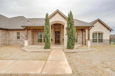 304 Steppes Ct, Weatherford, TX 76087 - photo 3