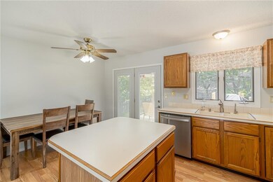 5413 SW 13th St, Des Moines, IA 50315 - photo 5