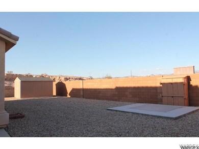 Large Easy Care Yard