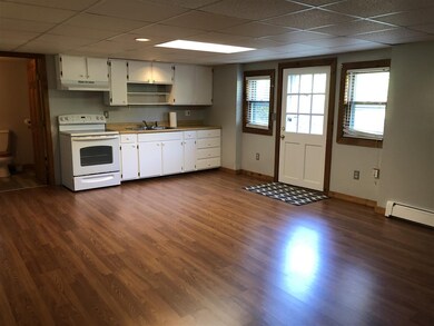 84 Hovey Rd, Londonderry, NH 03053 - photo 2