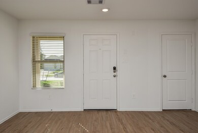 18914 Sorento Bay Ln, Hockley, TX 77447 - photo 7