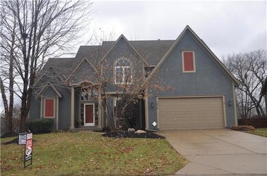 Fabulous and freshly painted 1.5 story, 3 car tand