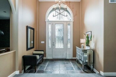 004-Foyer-5388557-large