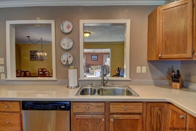 542 Victory Cir, Ballston Spa, NY 12020 - photo 3