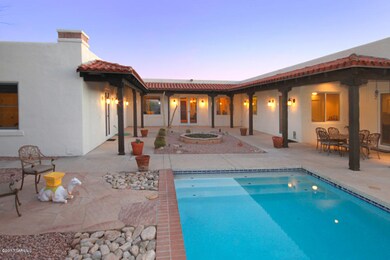 WRAP AROUND COURTYARD