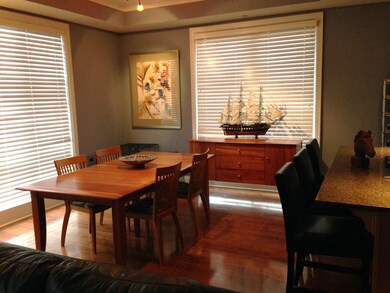 Dining area eat-in space