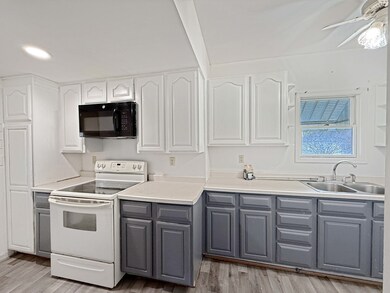 119 W Olive St, Mc Connell, IL 61050 - photo 3