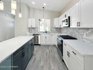 5320 Tudortop Cir, Anchorage, AK 99507 - photo 3