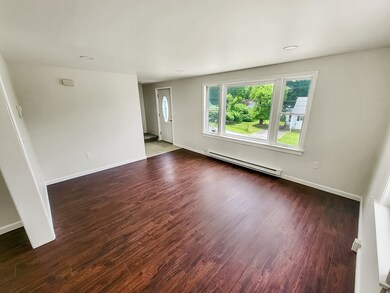 19 Valmor St, Worcester, MA 01604 - photo 2