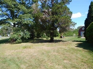 51 Walley St, Bristol, RI 02809 - photo 3