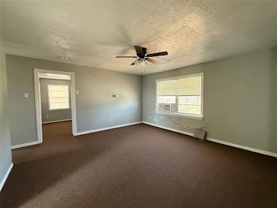 2240 Riverview Dr unit A, Irving, TX 75060 - photo 2