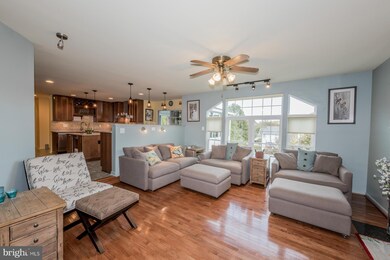 7359 Norris Ave, Sykesville, MD 21784 - photo 2