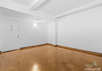 132 E 45th St unit 5-I, New York, NY 10017 - photo 2