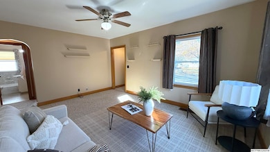 102 S Indiana Ave, Mason City, IA 50401 - photo 5