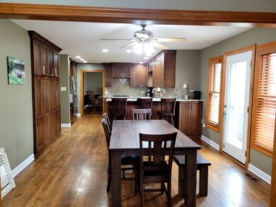 2246 Lotus Ct, Naperville, IL 60565 - photo 5