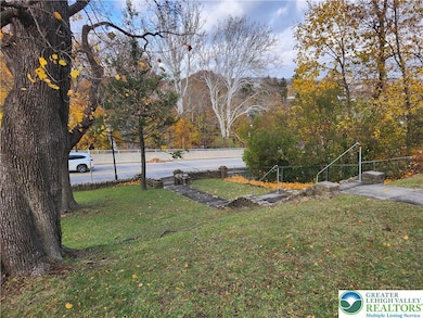 435 Main St, Slatington, PA 18080 - photo 4