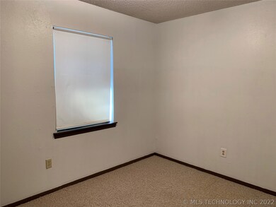 1203 N Kern Ave, Okmulgee, OK 74447 - photo 6