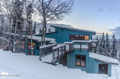 EXTENSIVE WRAP AROUND DECKING