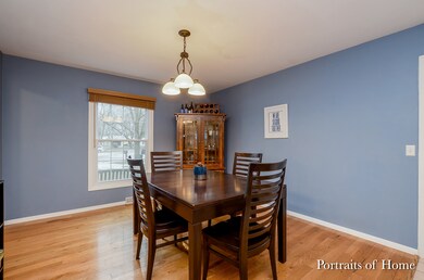 Spacious Eating Area