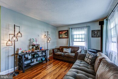 818 N Hanover St, Pottstown, PA 19464 - photo 5