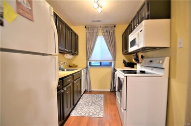 997 Village Round unit C, Allentown, PA 18106 - photo 6