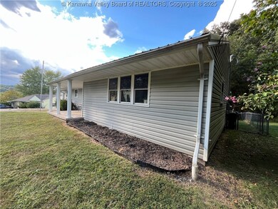 103 Greenbrier Dr, Ripley, WV 25271 - photo 2