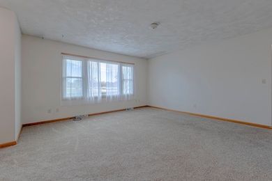 32 S Pontiac Dr, Janesville, WI 53545 - photo 3