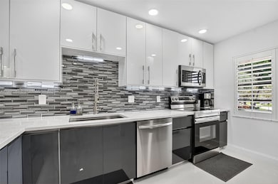 21860 Arriba Real unit 4D, Boca Raton, FL 33433 - photo 3