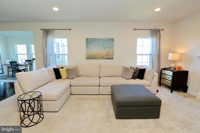 11892 Sidd Finch St, Waldorf, MD 20602 - photo 4