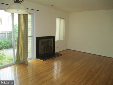 17468 Hoskinson Rd, Poolesville, MD 20837 - photo 5