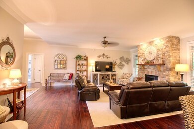 136 Trentwood Dr, Crossville, TN 38558 - photo 5