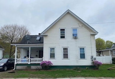 32 Myrtle St, Springfield, VT 05156 - photo 4