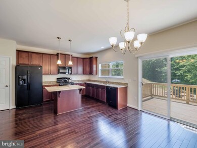 547 English Oak Ln, Prince Frederick, MD 20678 - photo 3