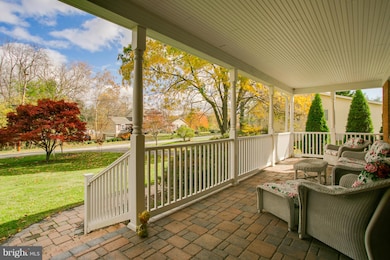 2109 Devere Ln, Catonsville, MD 21228 - photo 2