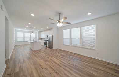 18331 Calabria Harbor Trail, Tomball, TX 77377 - photo 7