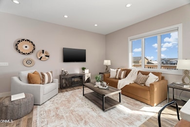 5413 Onyx Dr, Bismarck, ND 58503 - photo 7