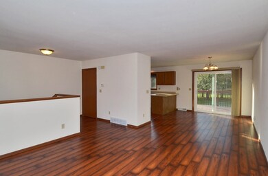 224 Lincoln St, Brooklyn, WI 53521 - photo 7