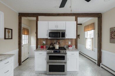 33 Middle St, East Weymouth, MA 02189 - photo 5