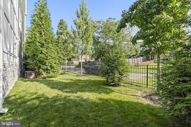 222 Tessa Ln, Conshohocken, PA 19428 - photo 2