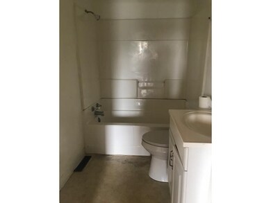 206 W 5th Ave, Watauga, TN 37694 - photo 6