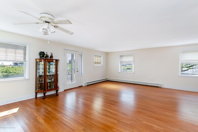 005500 neptune ave